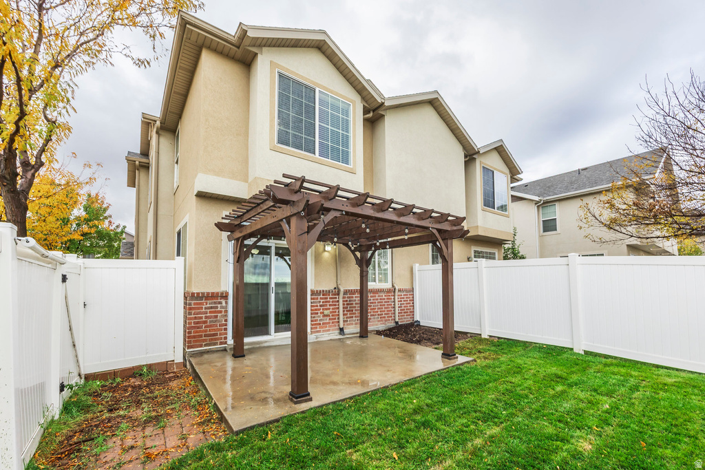634 CANTERBURY LN North Salt Lake, UT 84054