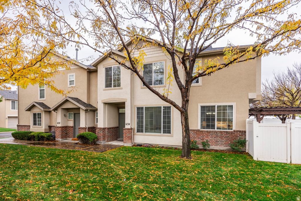 634 CANTERBURY LN North Salt Lake, UT 84054