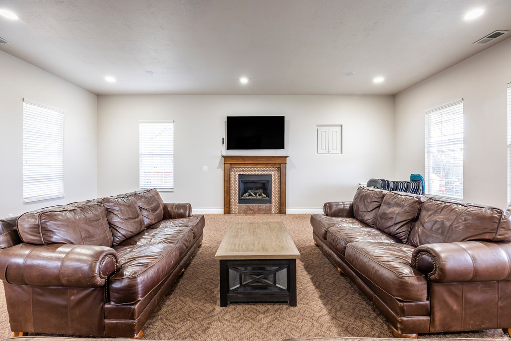 634 CANTERBURY LN North Salt Lake, UT 84054