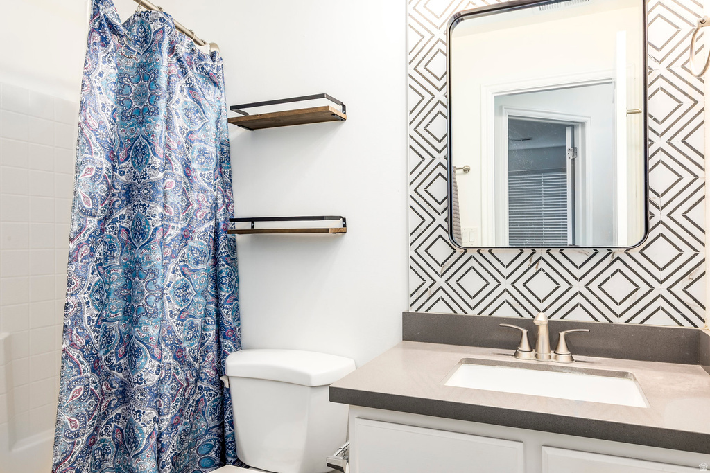 634 CANTERBURY LN North Salt Lake, UT 84054