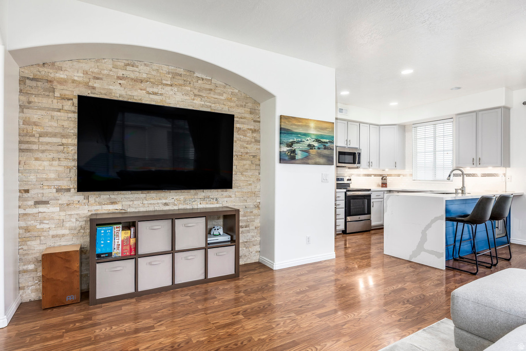 634 CANTERBURY LN North Salt Lake, UT 84054