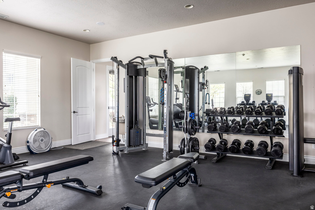 634 CANTERBURY LN North Salt Lake, UT 84054