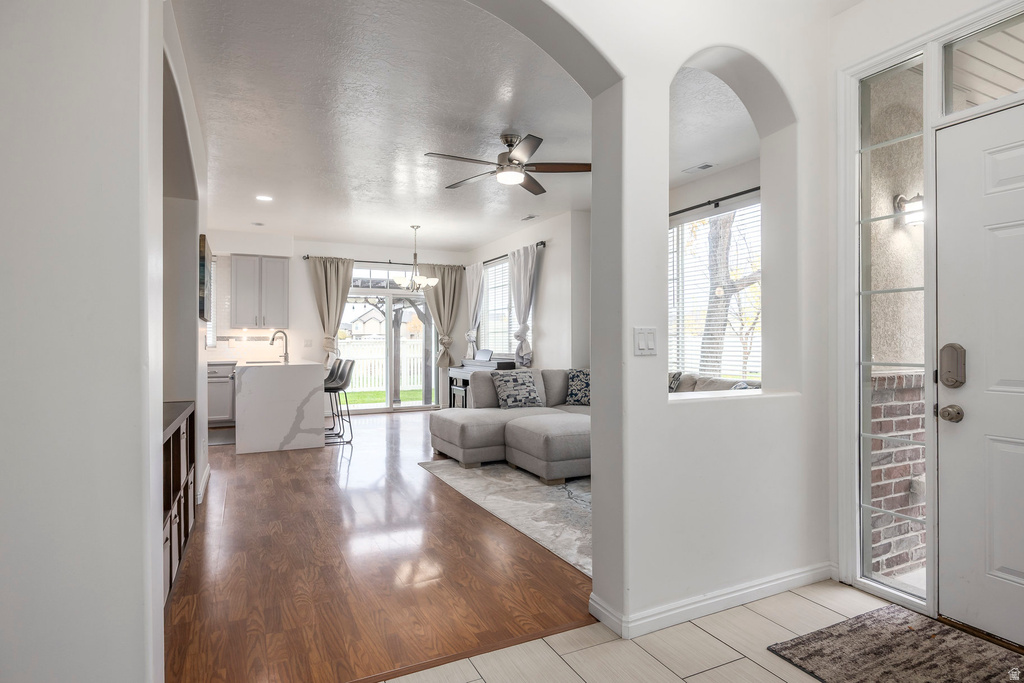 634 CANTERBURY LN North Salt Lake, UT 84054