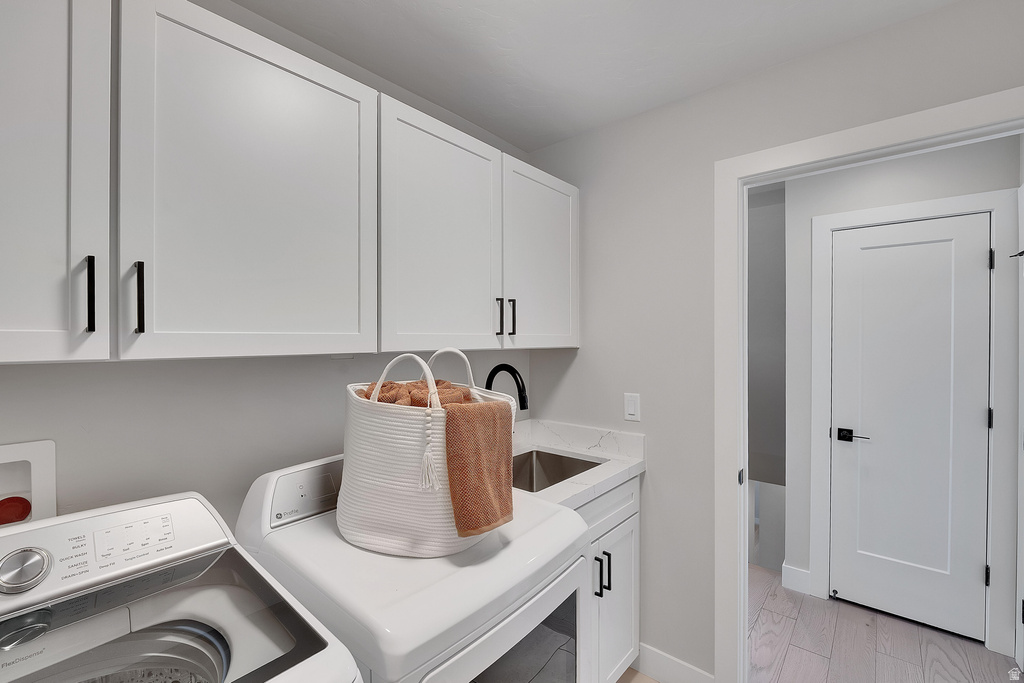 8761 N LAKESHORE DR #1203 Lake Point, UT 84074