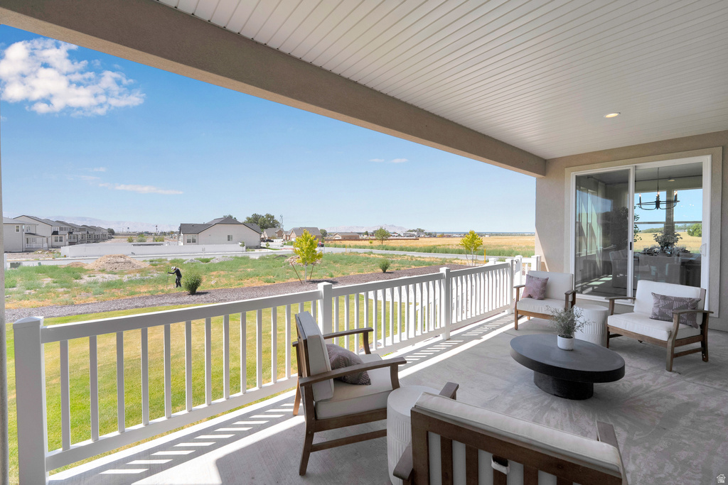 8761 N LAKESHORE DR #1203 Lake Point, UT 84074