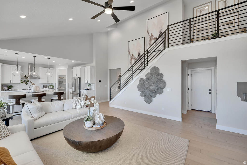 8761 N LAKESHORE DR #1203 Lake Point, UT 84074