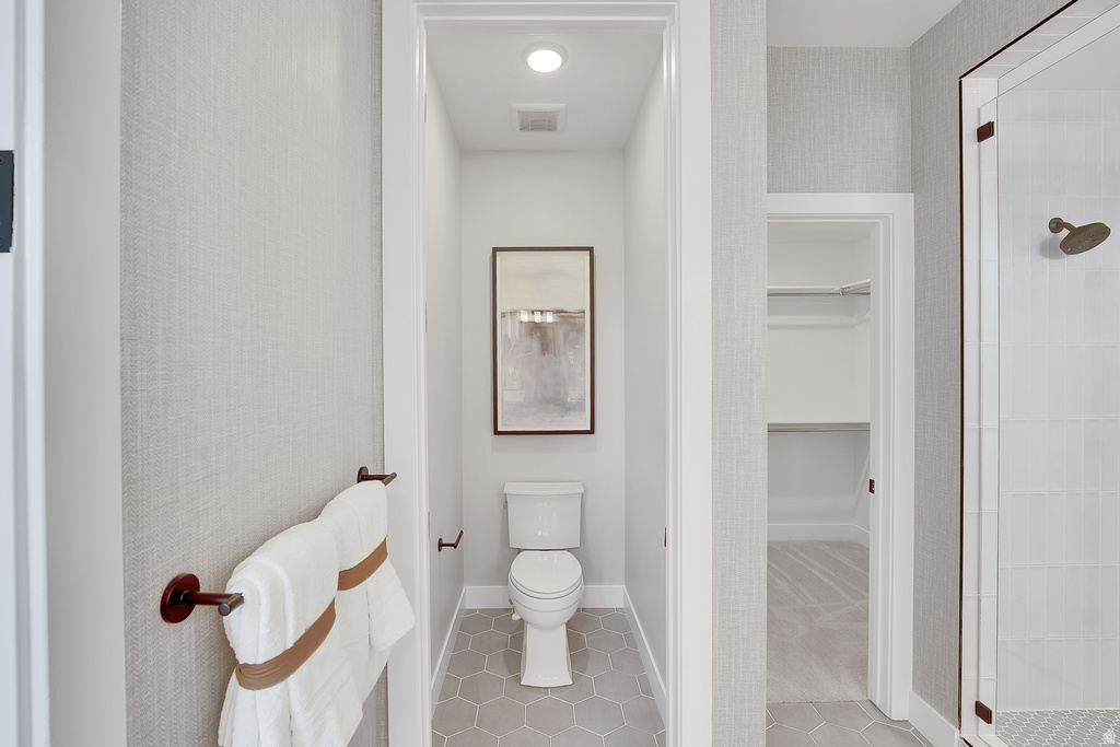 8761 N LAKESHORE DR #1203 Lake Point, UT 84074