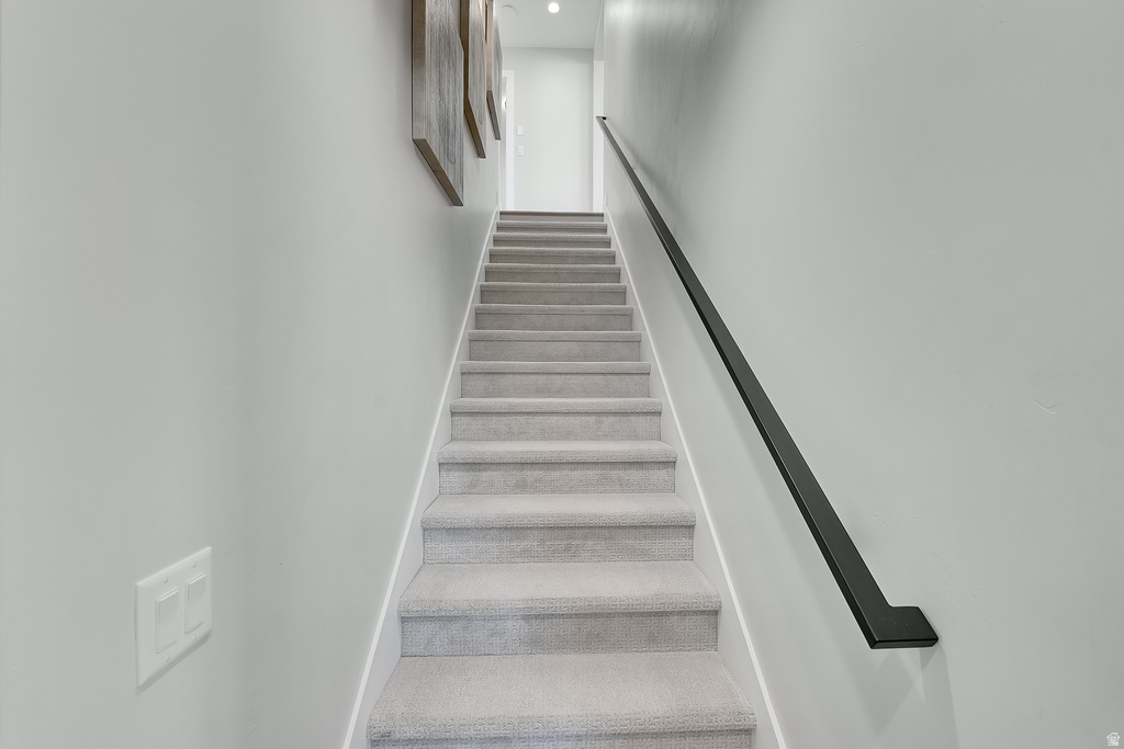 8761 N LAKESHORE DR #1203 Lake Point, UT 84074