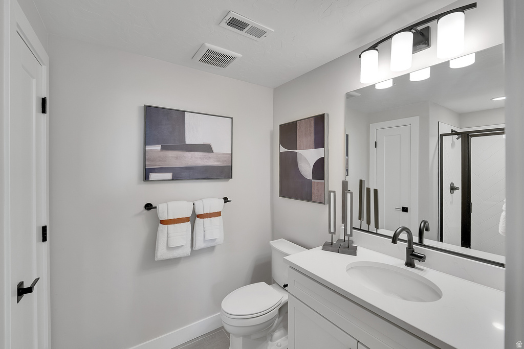 8761 N LAKESHORE DR #1203 Lake Point, UT 84074