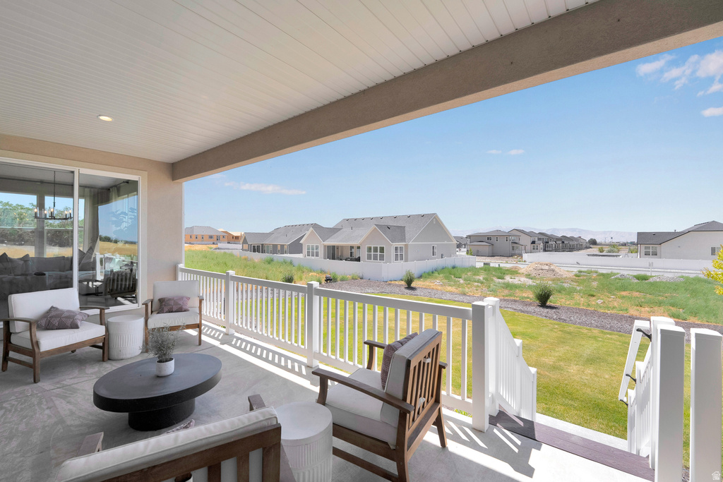 8761 N LAKESHORE DR #1203 Lake Point, UT 84074