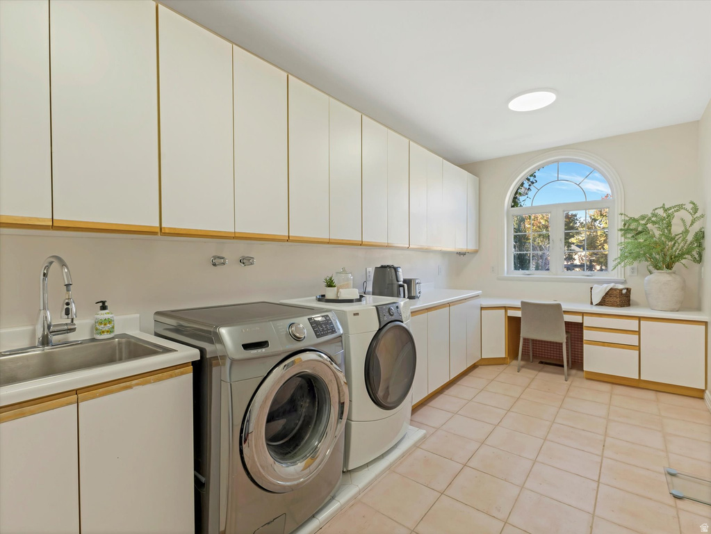 7641 S MARY ESTHER CIR Sandy, UT 84093