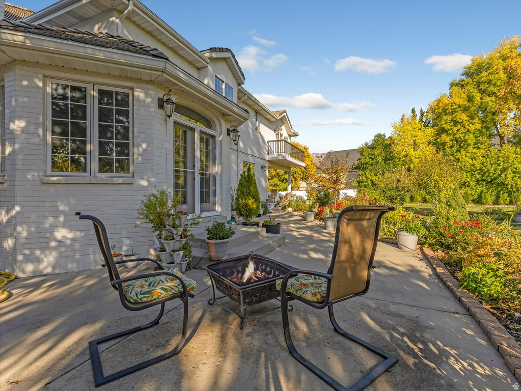 7641 S MARY ESTHER CIR Sandy, UT 84093