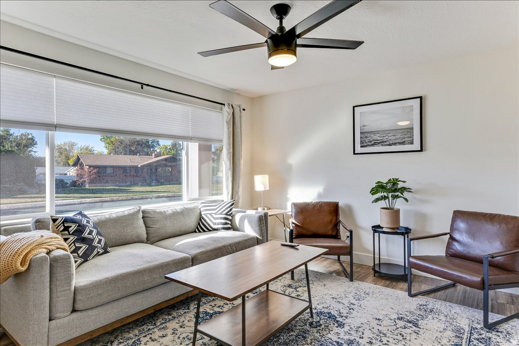 1954 W ANN ST Layton, UT 84041