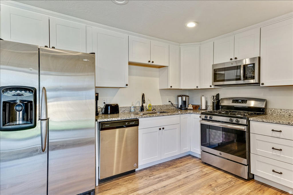 1954 W ANN ST Layton, UT 84041