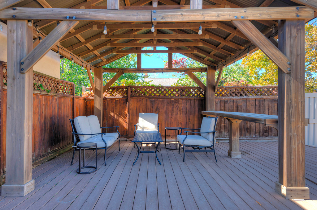 10492 S 420 E Sandy, UT 84070