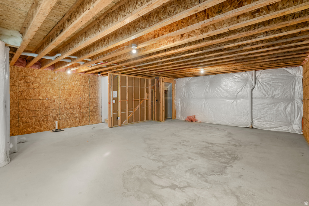 2742 S ALLISON WAY #212 Syracuse, UT 84075