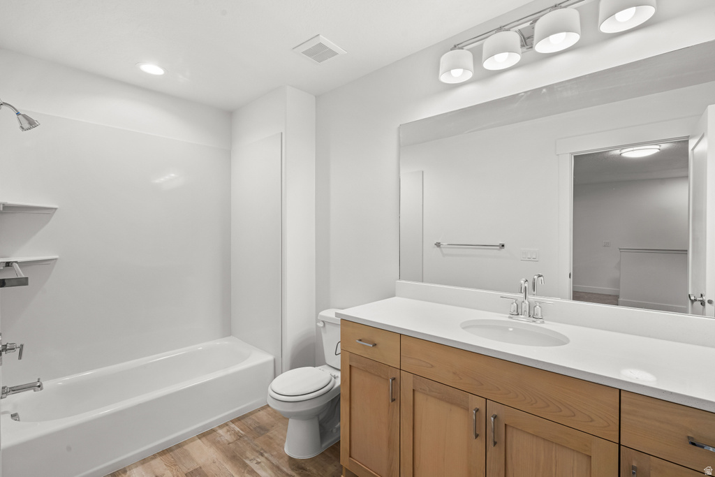 2742 S ALLISON WAY #212 Syracuse, UT 84075