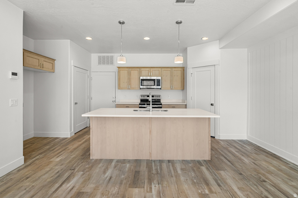 2742 S ALLISON WAY #212 Syracuse, UT 84075