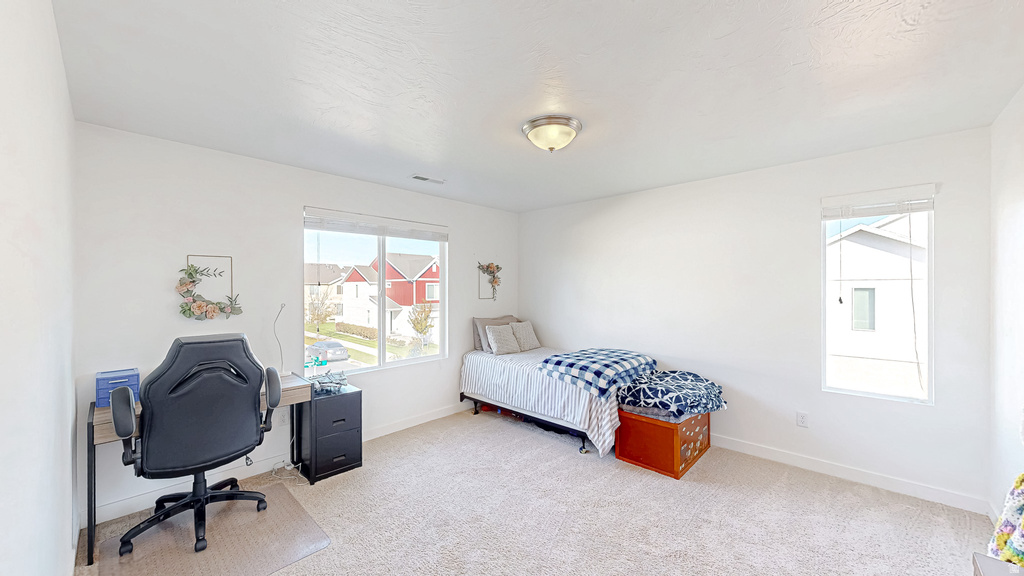 32 E HARMONY CT Saratoga Springs, UT 84045