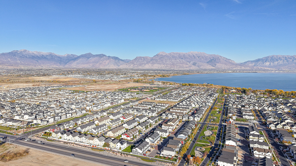 32 E HARMONY CT Saratoga Springs, UT 84045