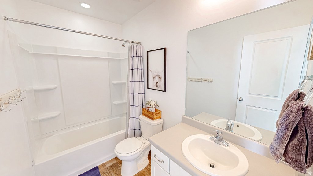 32 E HARMONY CT Saratoga Springs, UT 84045