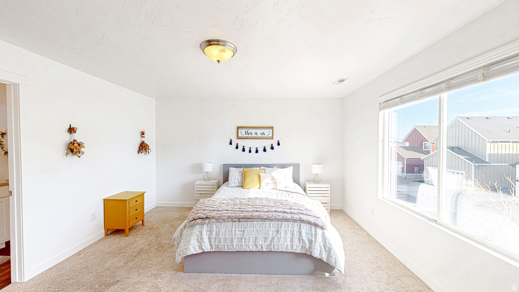 32 E HARMONY CT Saratoga Springs, UT 84045