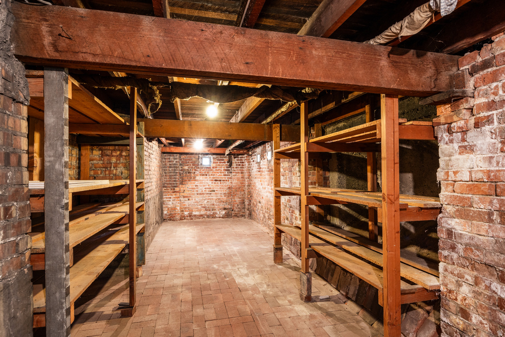 Photo 33 for MLS #2120387 at 216 B St