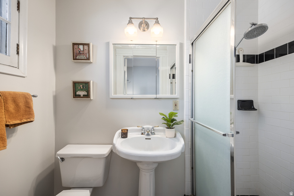 Photo 16 for MLS #2120387 at 216 B St