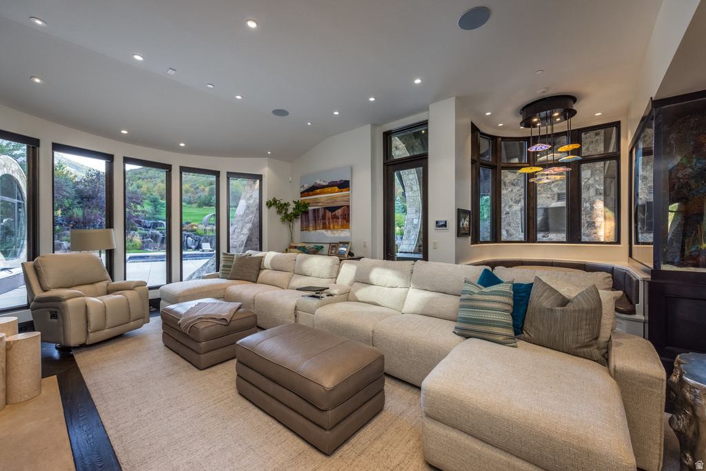 5618 E SOUTH FORK RD Provo, UT 84604