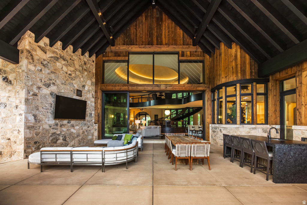 5618 E SOUTH FORK RD Provo, UT 84604