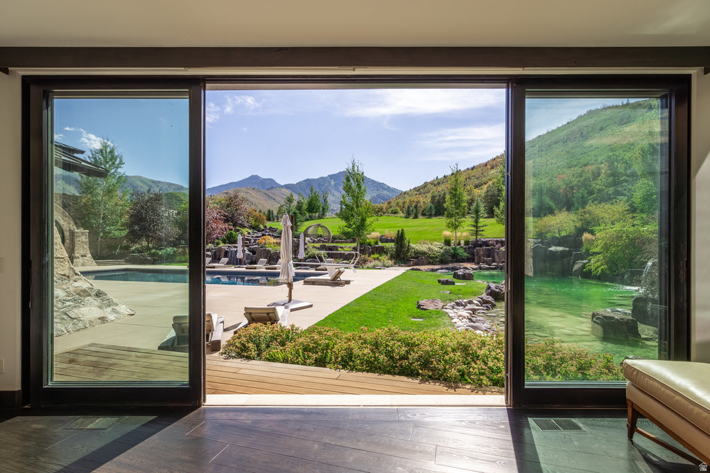 5618 E SOUTH FORK RD Provo, UT 84604