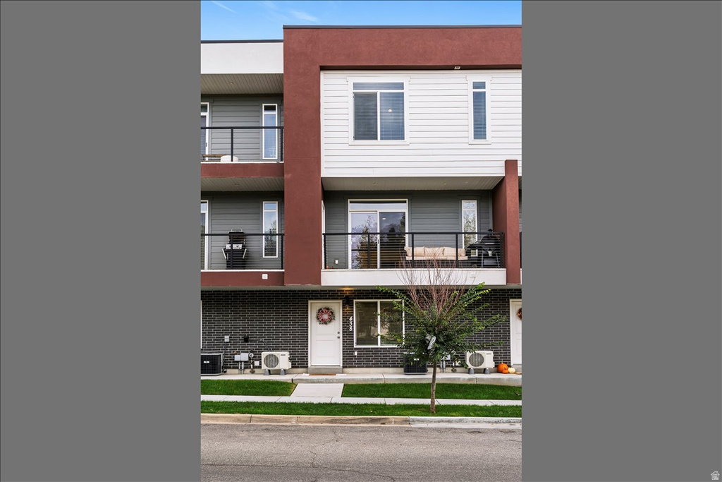 438 E DEPOT ST Clearfield, UT 84015