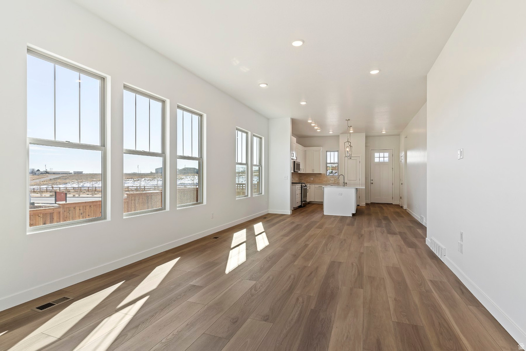 7034 W TERRAINE RD West Jordan, UT 84081