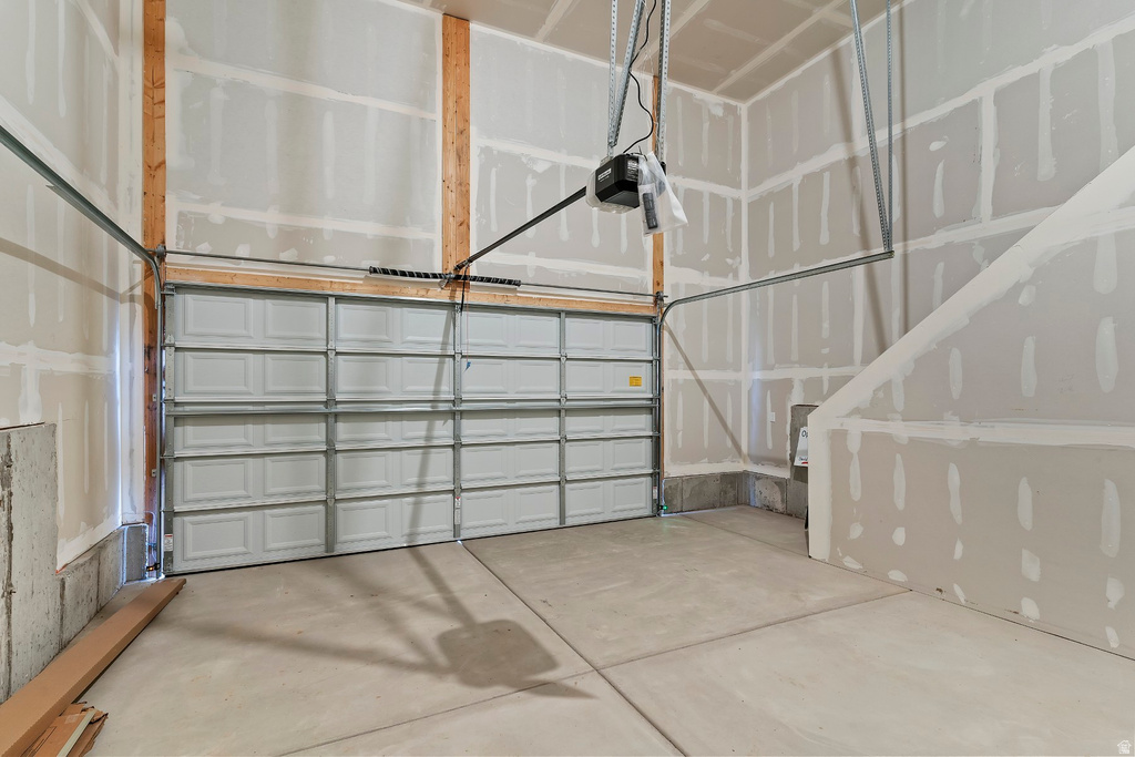 7034 W TERRAINE RD West Jordan, UT 84081