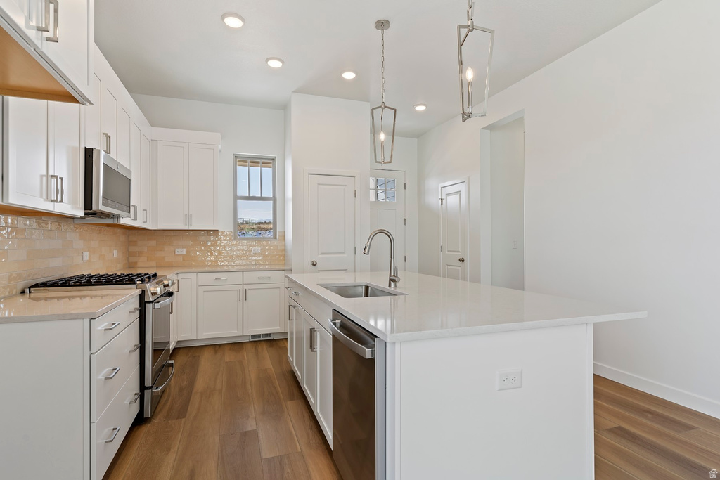 7034 W TERRAINE RD West Jordan, UT 84081