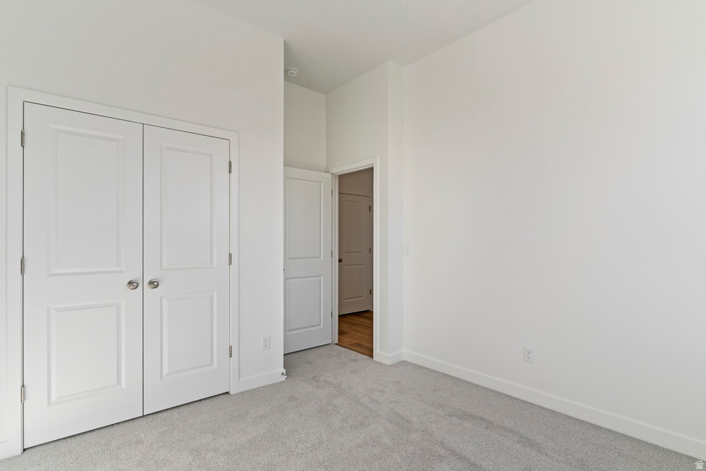 7034 W TERRAINE RD West Jordan, UT 84081