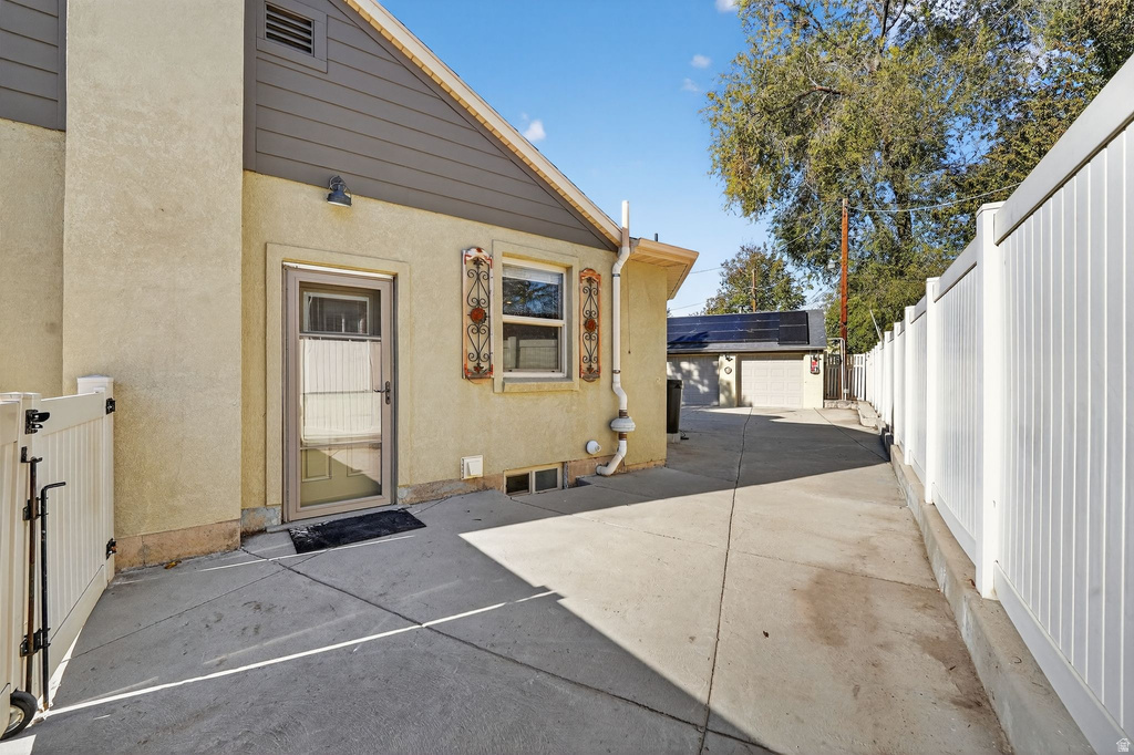 Photo 18 for MLS #2120393 at 1199 E Lorraine Dr