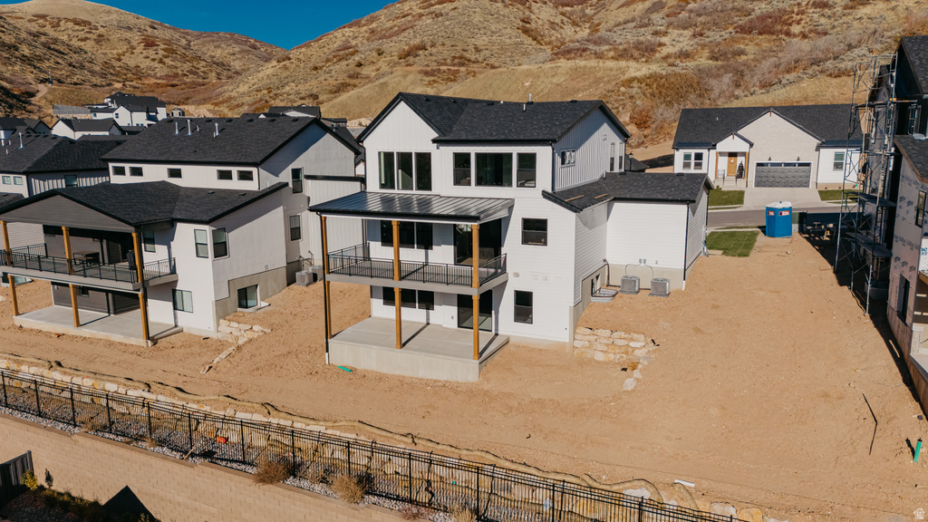 1651 W CANYON RIM RD Lehi, UT 84048