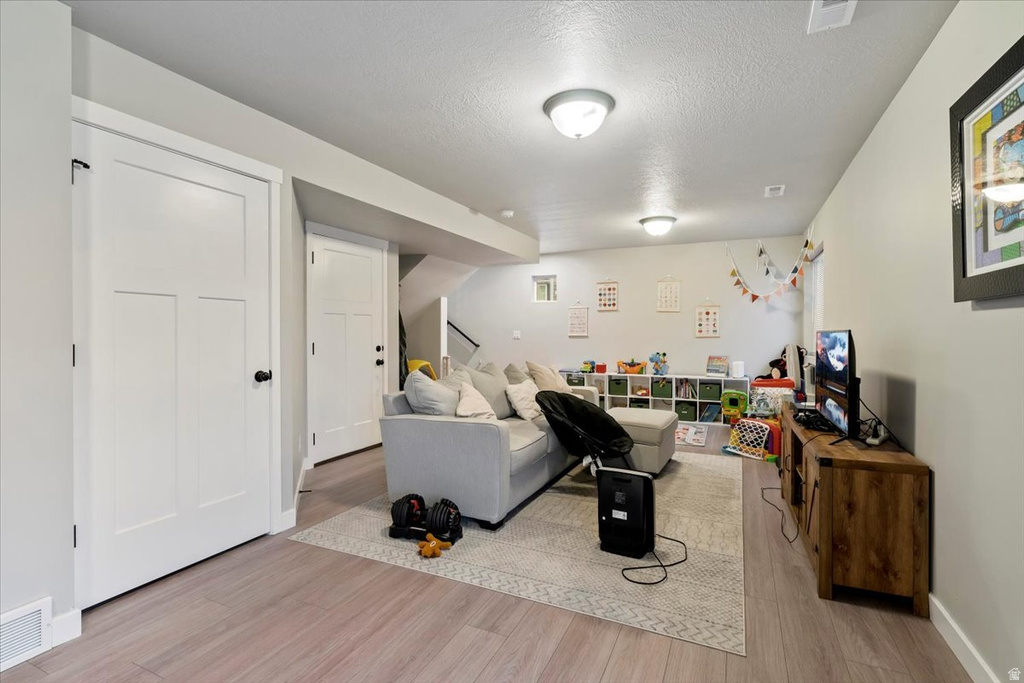 3217 W 2450 N Lehi, UT 84043