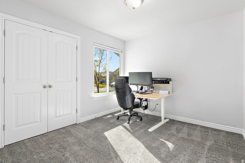 2443 E HITCHING POST DR Eagle Mountain, UT 84005