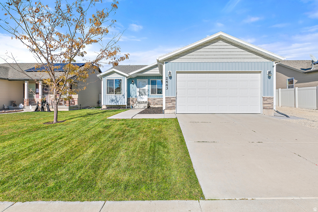 2443 E HITCHING POST DR Eagle Mountain, UT 84005