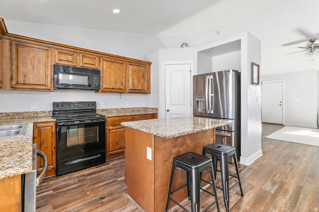 2443 E HITCHING POST DR Eagle Mountain, UT 84005