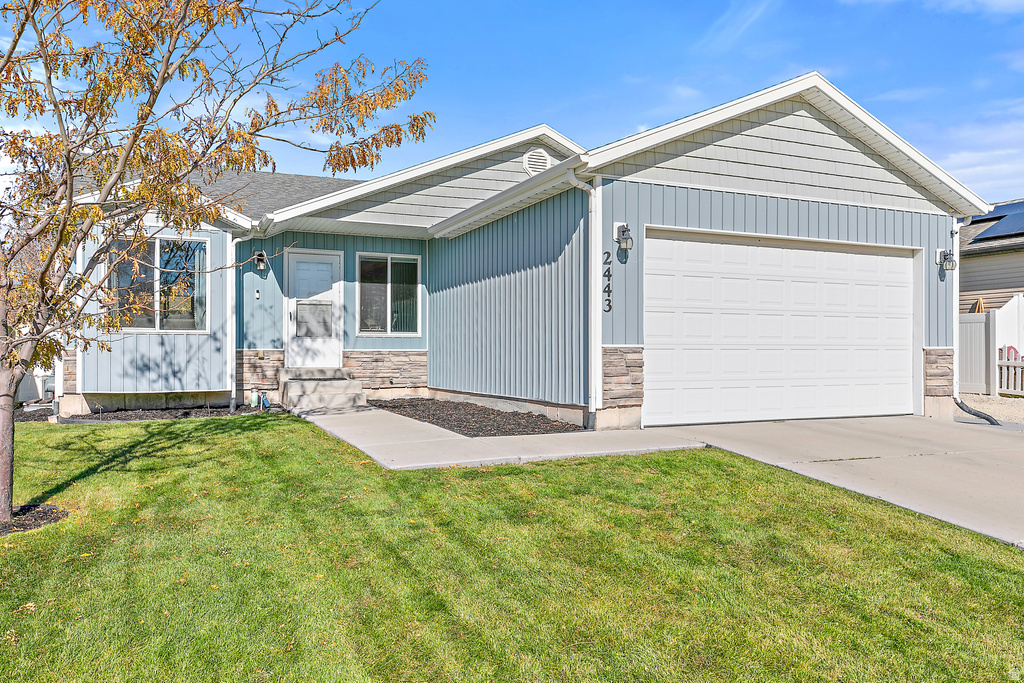 2443 E HITCHING POST DR Eagle Mountain, UT 84005