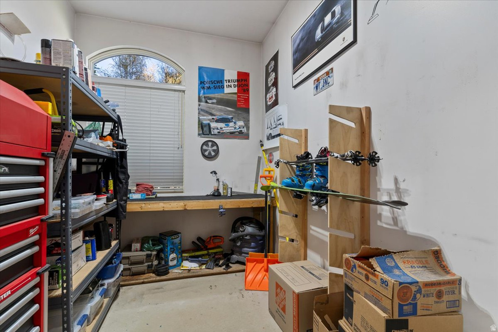 5257 FRONTIER DR Mountain Green, UT 84050