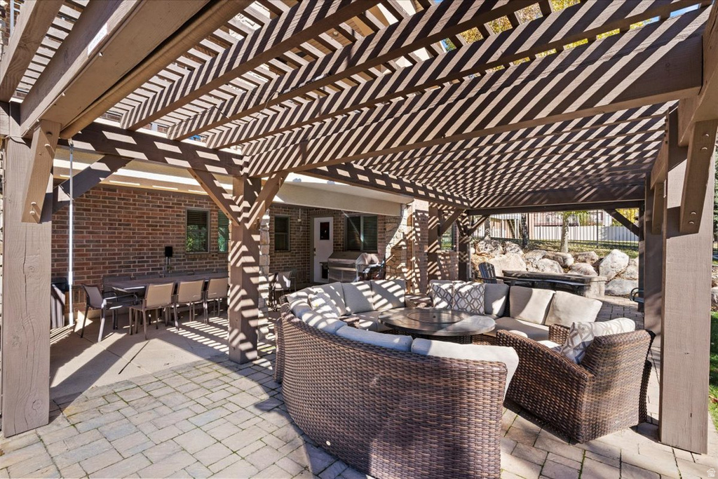 5257 FRONTIER DR Mountain Green, UT 84050