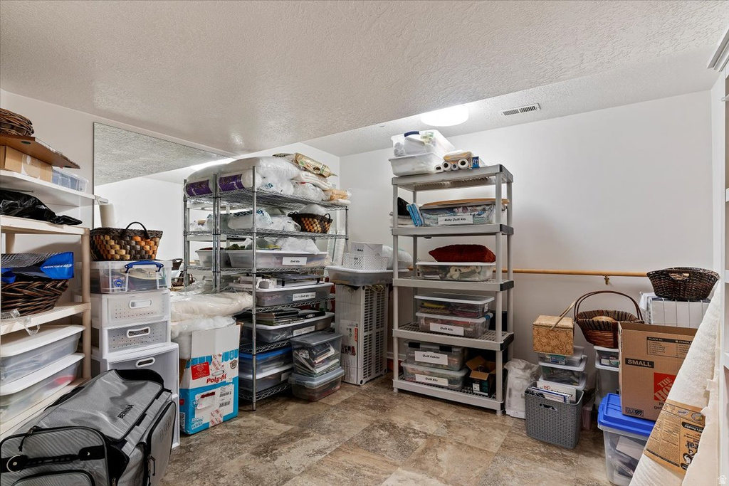 5257 FRONTIER DR Mountain Green, UT 84050