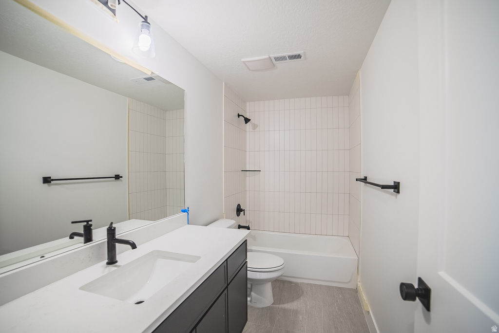 209 W HACKBERRY RD #6523 Vineyard, UT 84059