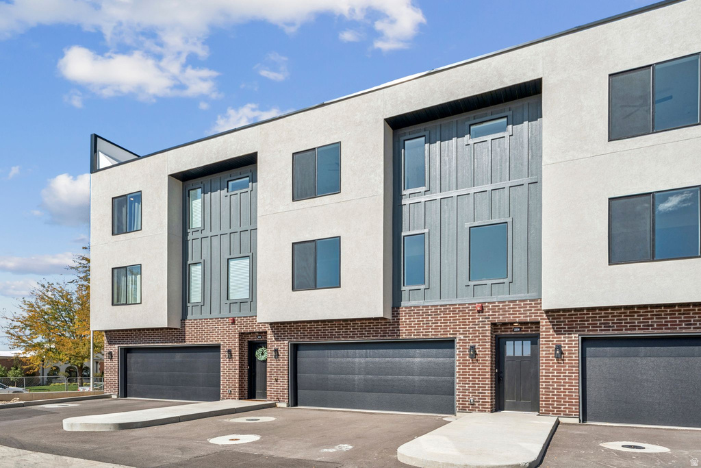 256 N MAIN ST Bountiful, UT 84010