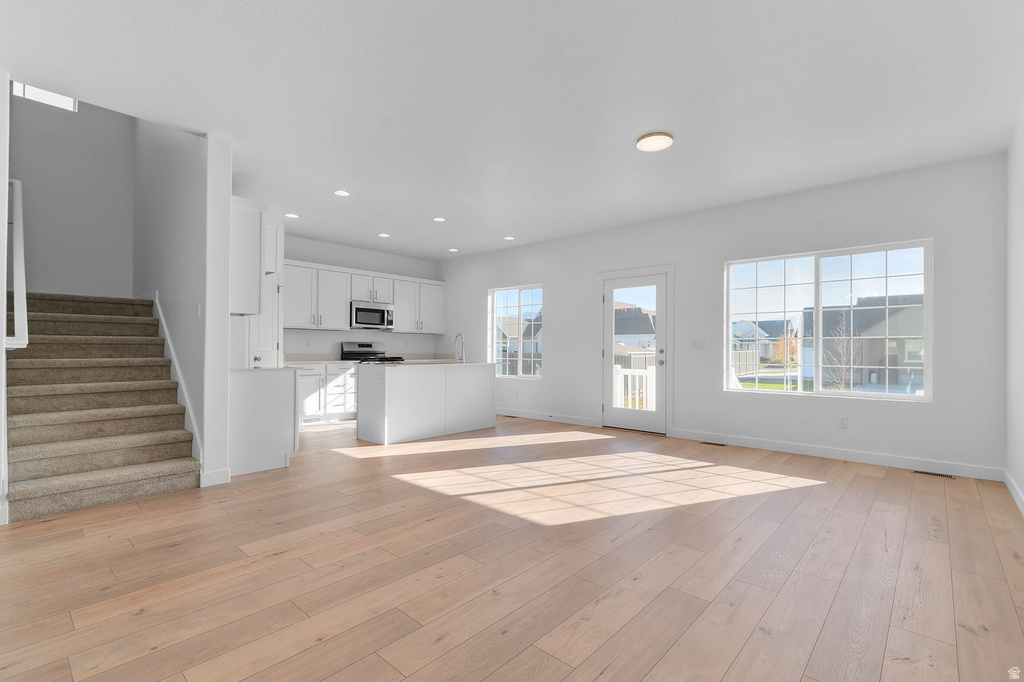 907 W KINGFISHER RD Stansbury Park, UT 84074