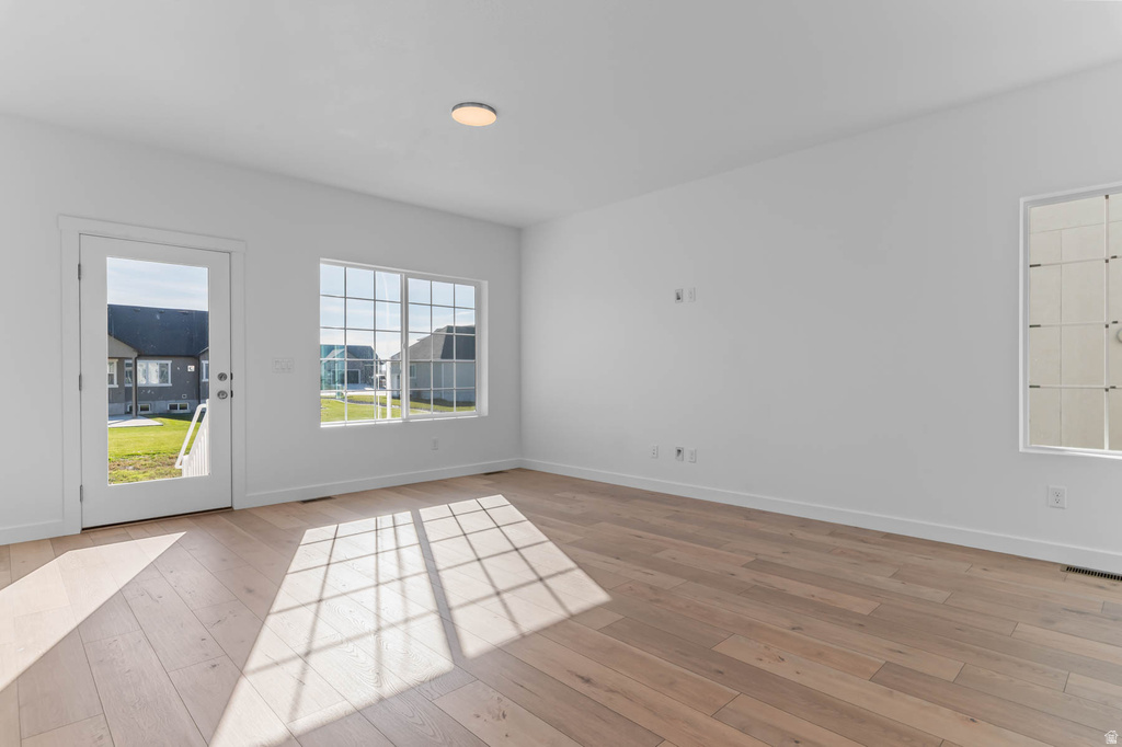 907 W KINGFISHER RD Stansbury Park, UT 84074